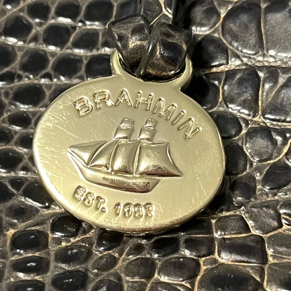 BRAHMIN JULIAN GRAPHITE W GOLD ACCT-MELBOURNE CROC EMBOSSED LEATHER SHOULDER BAG - Picture 7 of 15